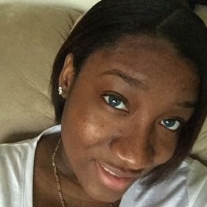 Meet your Posher, Dawayna